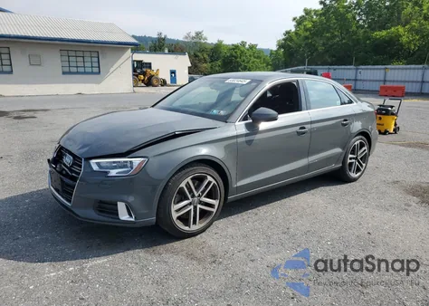 2019 Audi A3 Premium z USA, uszkodzony, nr VIN WAUBEGFF8K1020604